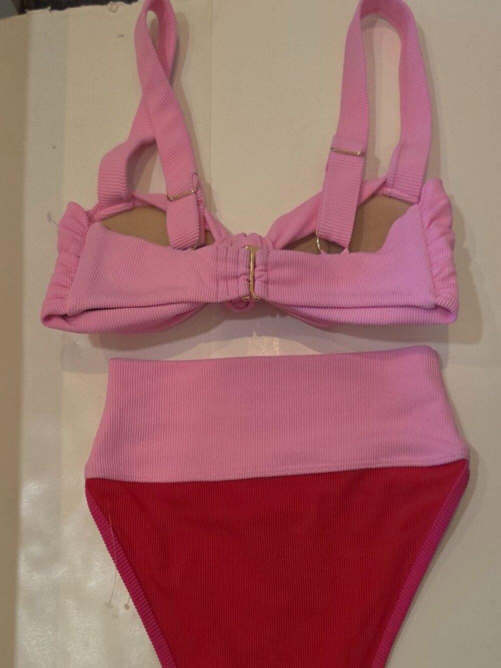 Beach Riot Core Collection Sophia Top with emmy bottom  Fuchsia Red Neon Pink - Picture 2 of 2
